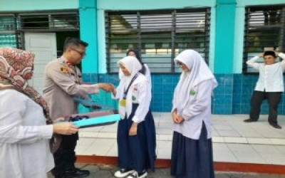 2 Siswi MTs Nurul Falah Raih Medali Lomba Pencak Silat Tingkat Jawa Barat